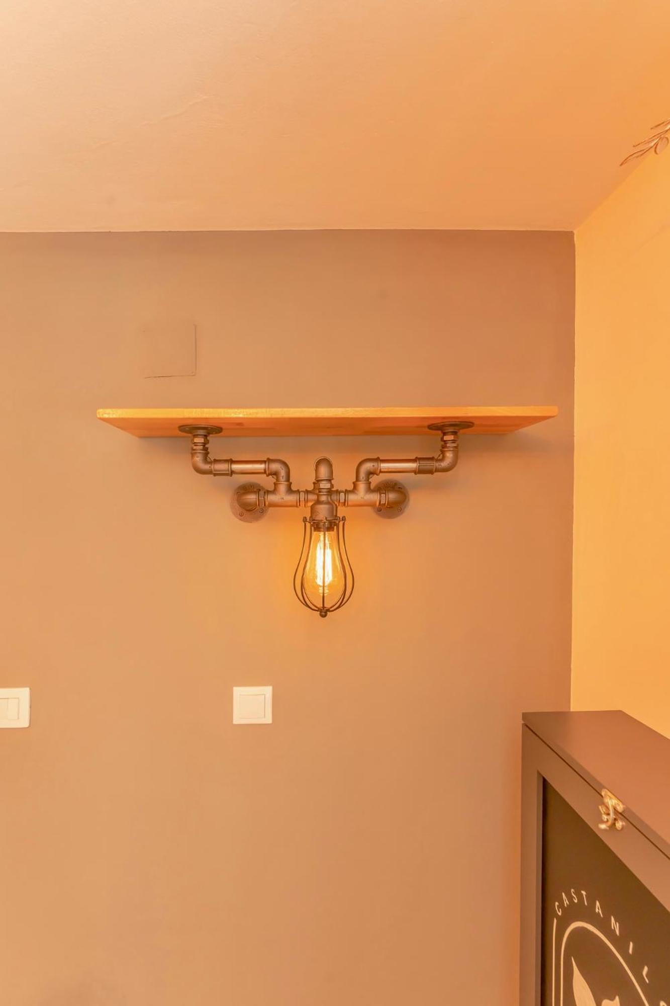 Castanilor 6 - Hip Industrial Apartment Close To City Centre Brassó Kültér fotó