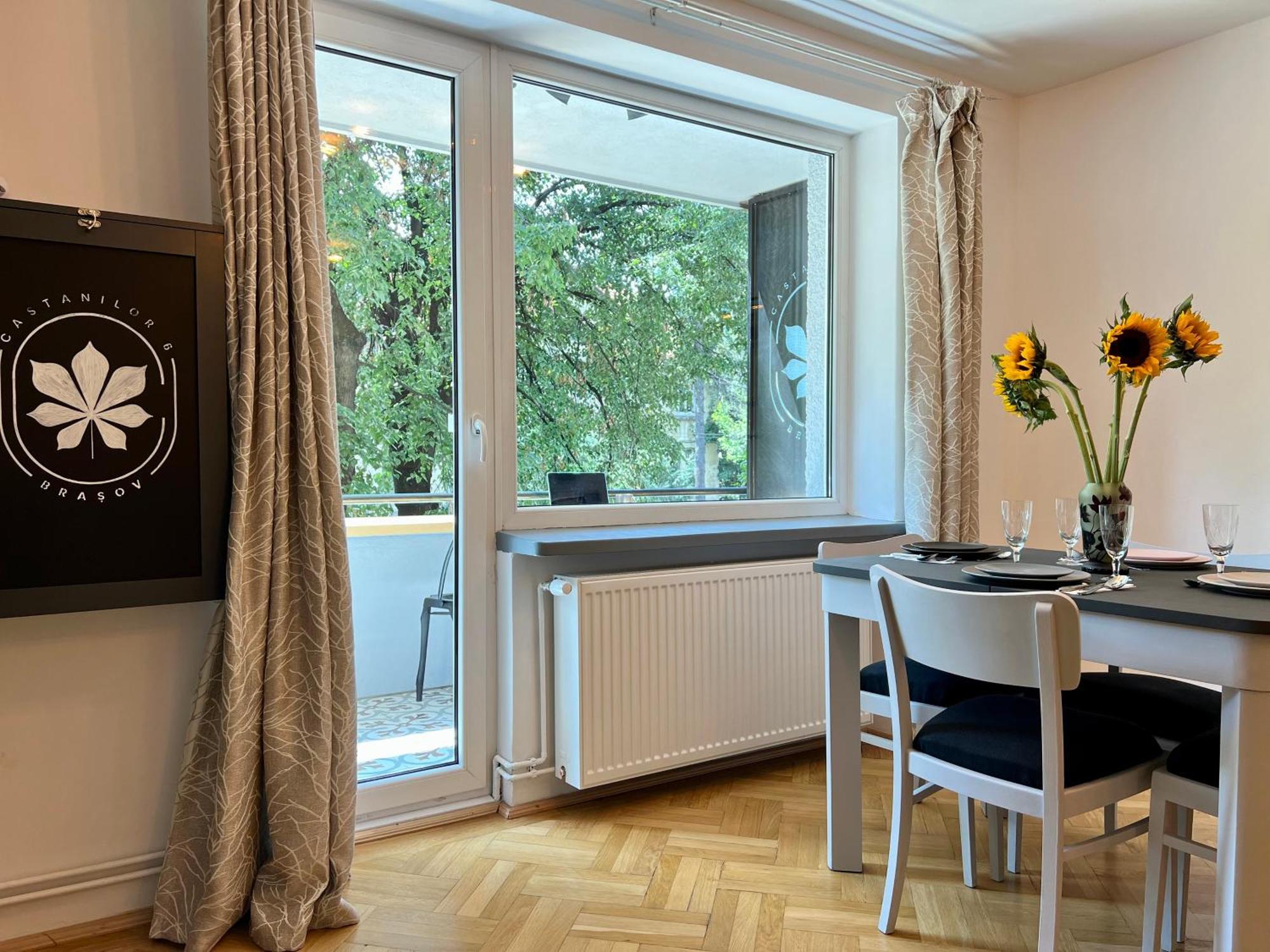 Castanilor 6 - Hip Industrial Apartment Close To City Centre Brassó Kültér fotó